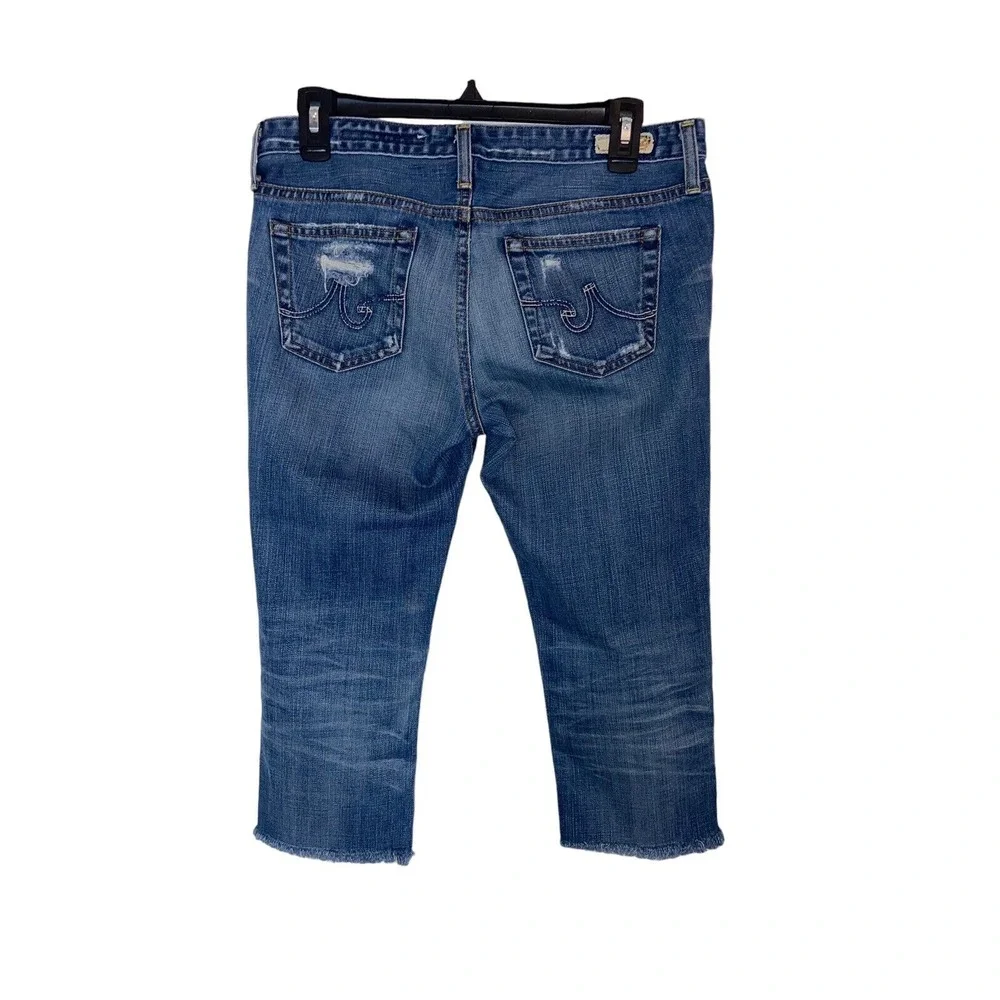 AG Adriano Goldschmied Woman's‎ Medium Wash Distressed Capri Raw Hem Size 29R